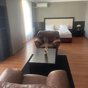 Hotel Consul